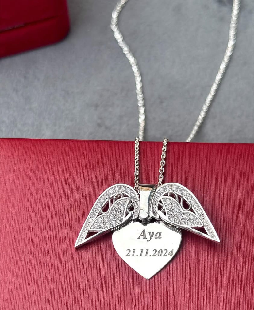 Pendentifs en argent sertis de zircon